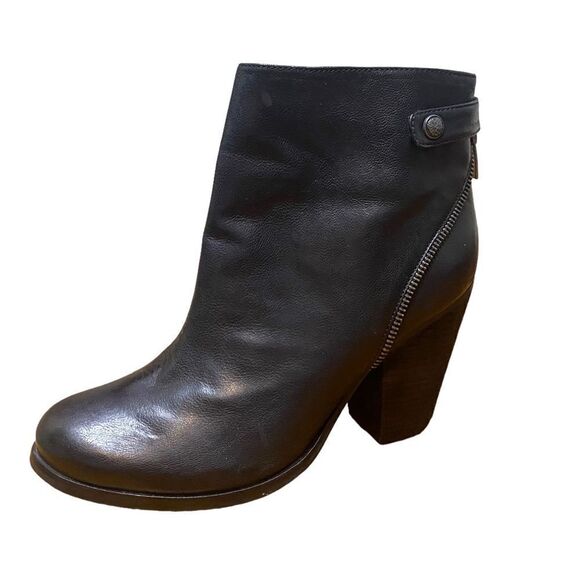 vince Camuto Hiller Genuine Leather Ankle Boots - Picture 2 of 11